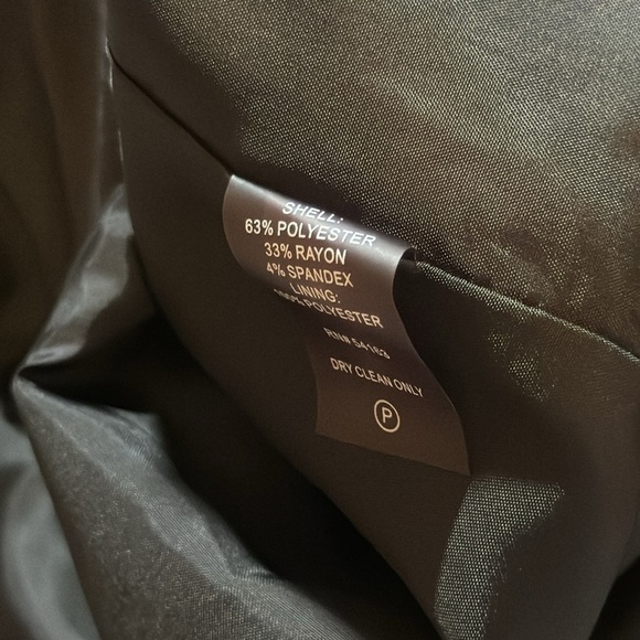 Calvin Klein Sz 4 black pencil skirt - Picture 7 of 7